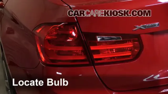 2013 BMW 335i xDrive 3.0L 6 Cyl. Turbo Sedan Luces Luz trasera (reemplazar foco)